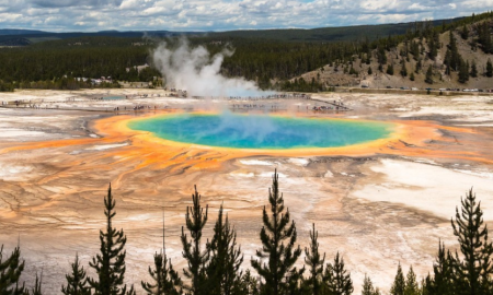 Best Time to Visit Yellowstone National Park